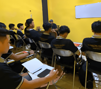 kelas advance